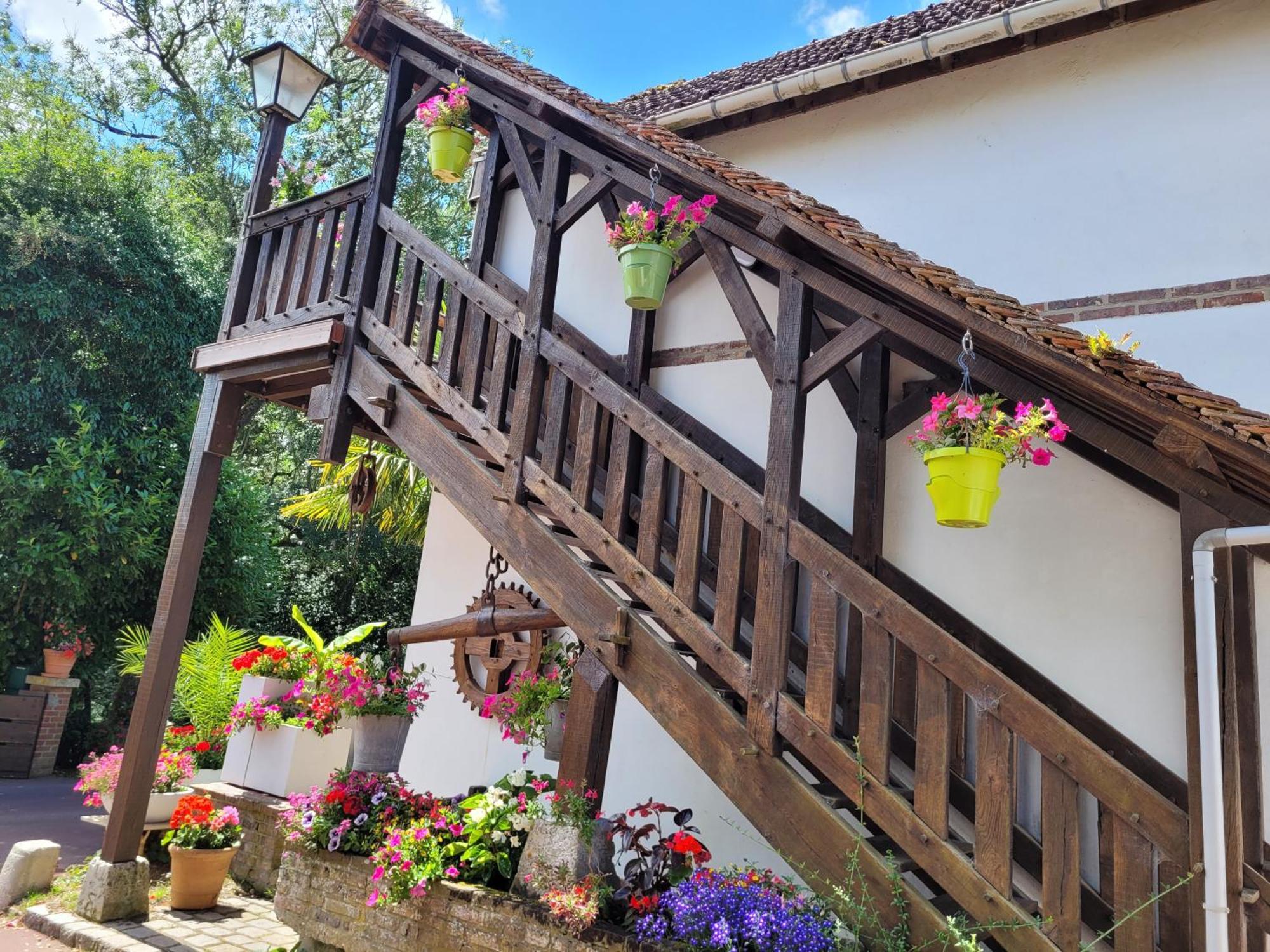 Gite Le Balcon Flaubert Forges-les-Eaux Esterno foto
